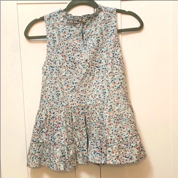 Micro Floral Pattern Ruffle Edge Sleeveless Top Sz Medium NEW! - Picture 2 of 4